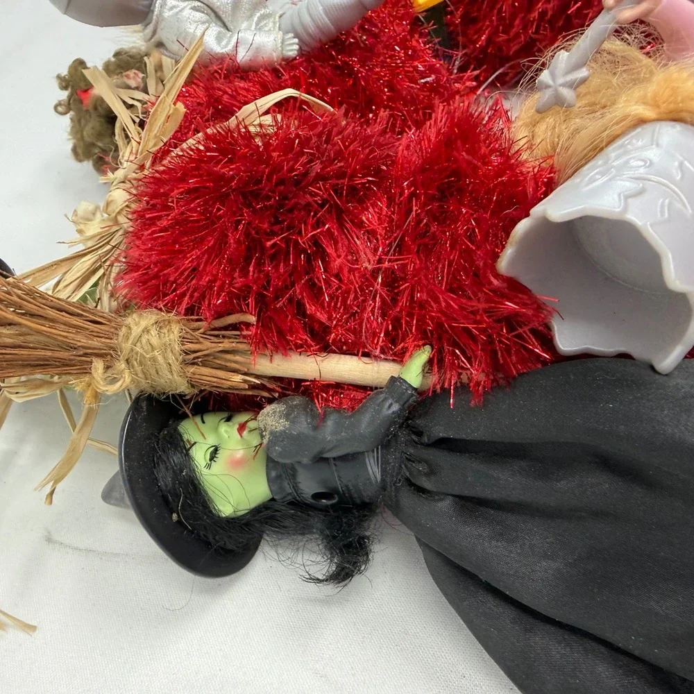Vintage Wizard of Oz Madame Alexander Red Tinsel Wreath Handmade‎